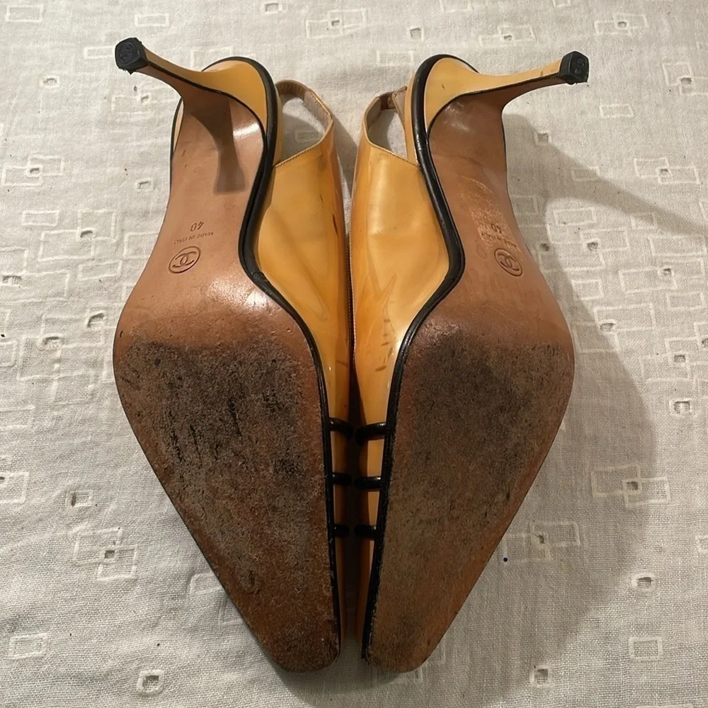 Chanel Semi Point Mustard Black Detail Slingback Shoe